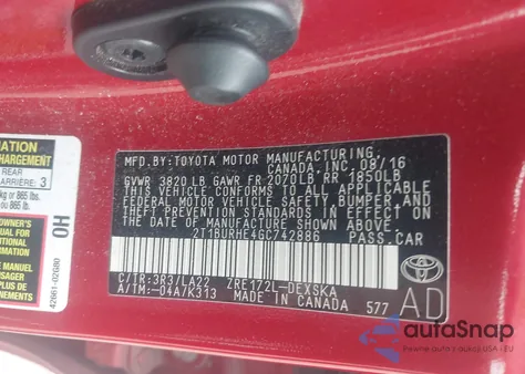 2016 Toyota Corolla S Premium z USA, uszkodzony, nr VIN 2T1BURHE4GC742886